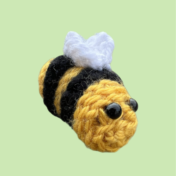 Bumble  Bee Crochet Kit